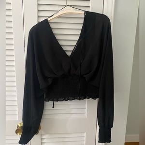 Vestique Long Sleeve Crop Top